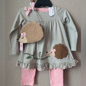 BNWT Good Lad 2 pc outfit.  Light cotton top with leggings. SIZE 2T